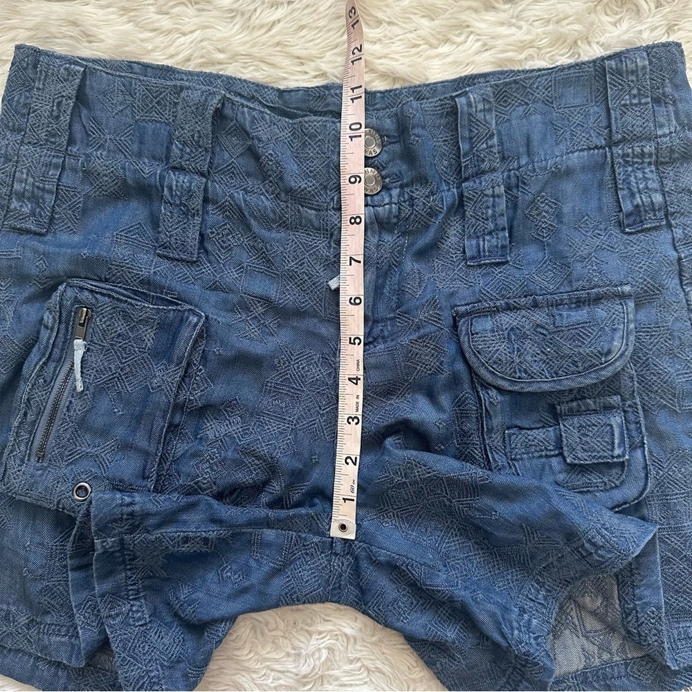 Johnny Was Zuma Denim Shorts Belted Cargo Embroidered 100% Lyocell Sz 8 - Picture 9 of 10